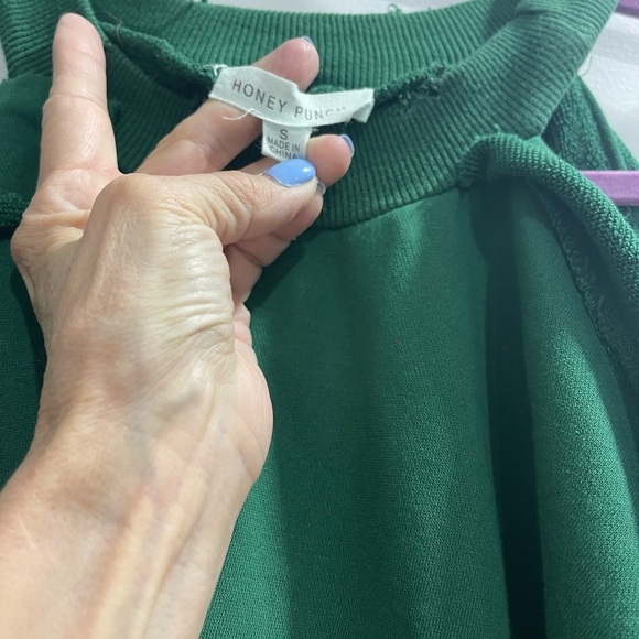 Bought it in Bloomingdale’s New Never use it in Green Size Small - Picture 5 of 5